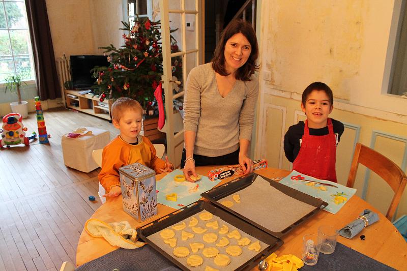 2013-12-23 Les biscuits de Noel 008.JPG